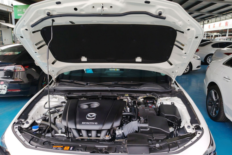 马自达3 昂克赛拉 2023款 2.0L 自动质雅版机舱底盘24