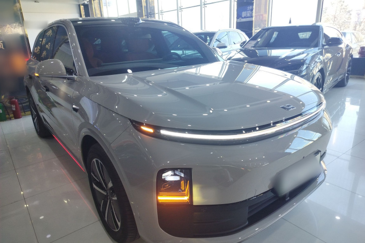 理想汽车 理想L6 2024款 Max车身外观3