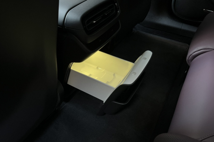 小米汽车 小米SU7 2024款 四驱超长续航高阶智驾Max版中控内饰7005