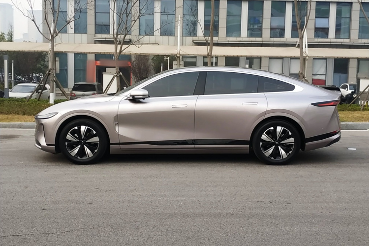 长安启源A07 2025款 蓝鲸纯电版 525豪华型车身外观6008