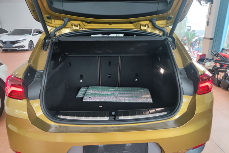 宝马X2 2020款 sDrive25i 领先型M越野套装局部细节23