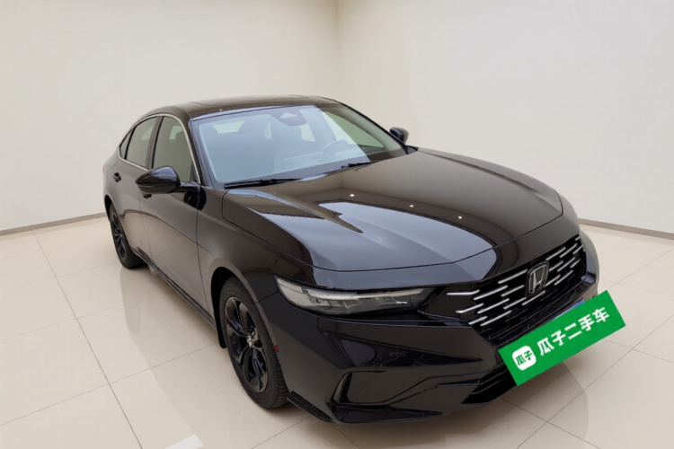 本田 雅阁 2025款 260TURBO 豪华版车身外观3