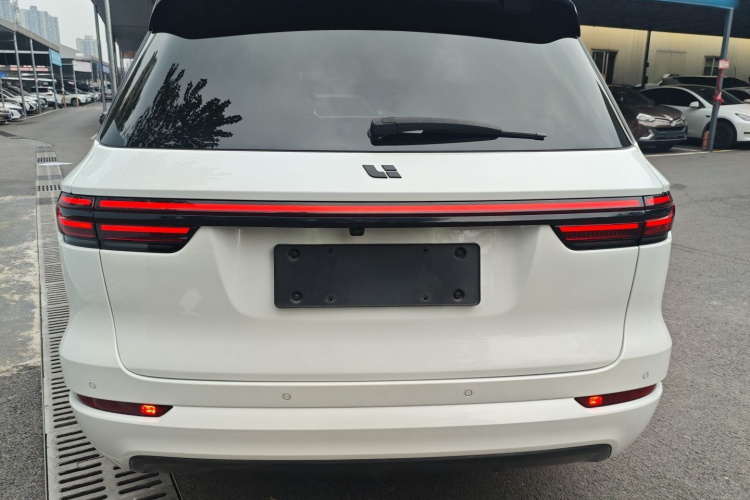 理想汽车 理想ONE 2021款 增程6座版车身外观6