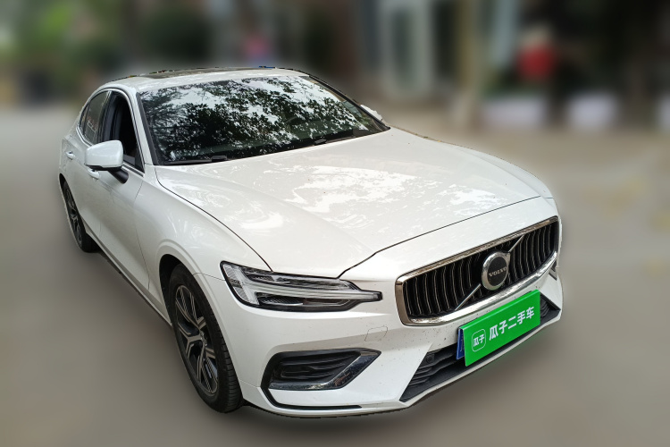 沃尔沃S60 2023款 B4 智逸豪华版车身外观6002