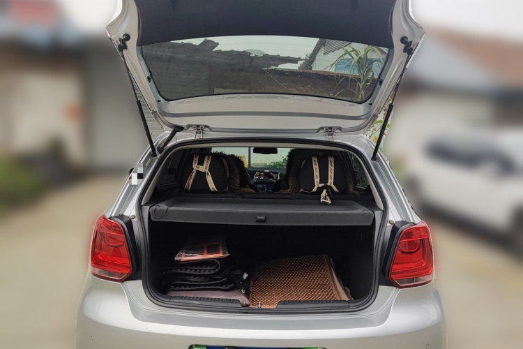 大众 Polo 2013款 1.6L 手动舒适版中控内饰23