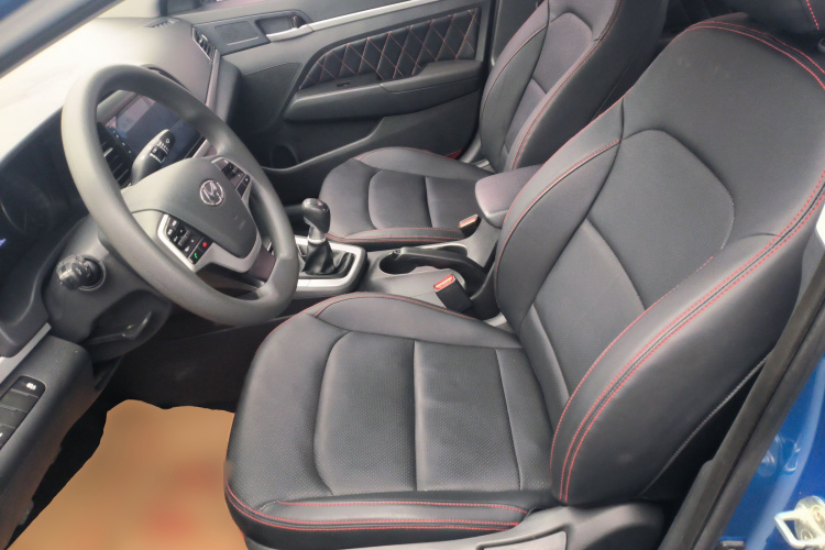 现代 领动 2016款 1.6L 手动智炫·活力型中控内饰19