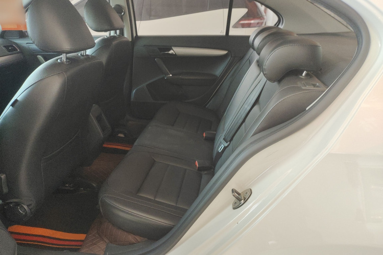 大众 朗逸 2013款 改款 1.4TSI DSG舒适版中控内饰21