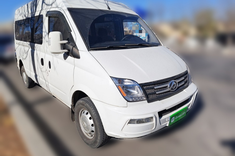 上汽大通MAXUS 新途V80 2021款 2.0T PLUS 手动全能王中轴中顶6/7/8/9座车身外观6002