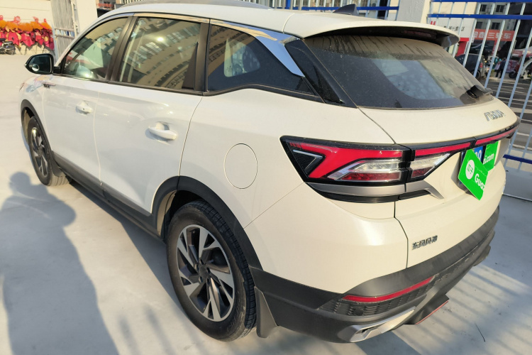 东风风神AX7 2022款 马赫版 1.5T DCT DF31车身外观4