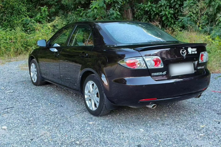 马自达6 2015款 2.0L 自动时尚型车身外观6006