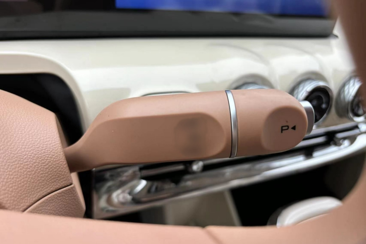 五菱汽车 五菱缤果 2025款 333km 灵犀互联款局部细节18