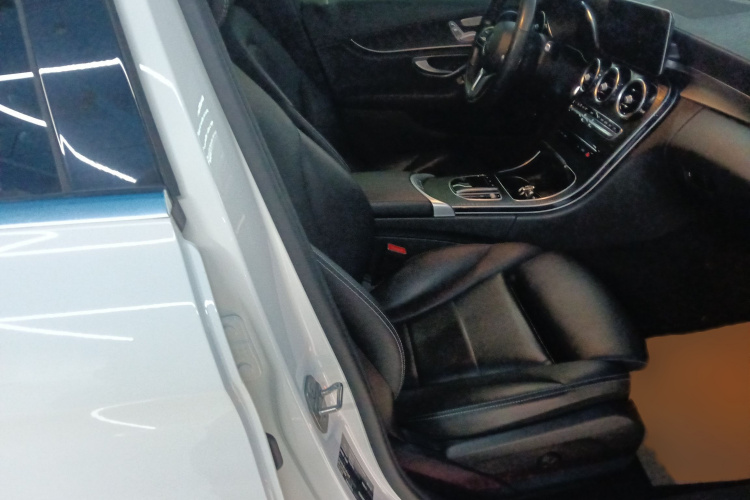 奔驰C级 2019款 改款 C 260 L 运动版局部细节41