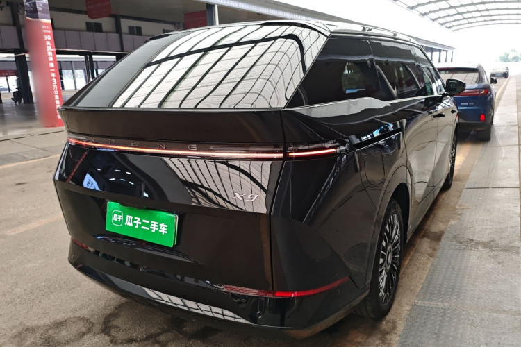 小鹏X9 2025款 650长续航 Max车身外观7