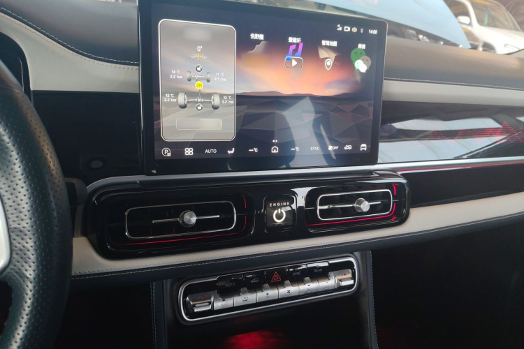 北京BJ60 2022款  2.0T 五一版 五座局部细节16