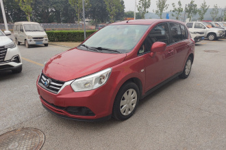 启辰R50 2015款 1.6L 自动时尚版