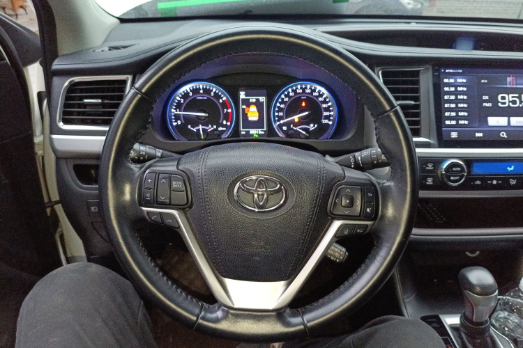 丰田 汉兰达 2018款 2.0T 四驱豪华版 7座 国V局部细节13