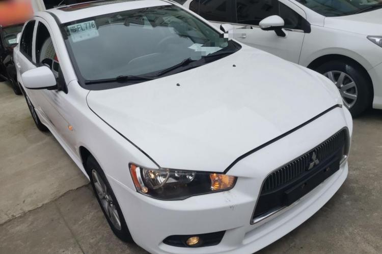 三菱 翼神 2014款 竞速版 1.8L CVT舒适型车身外观6002