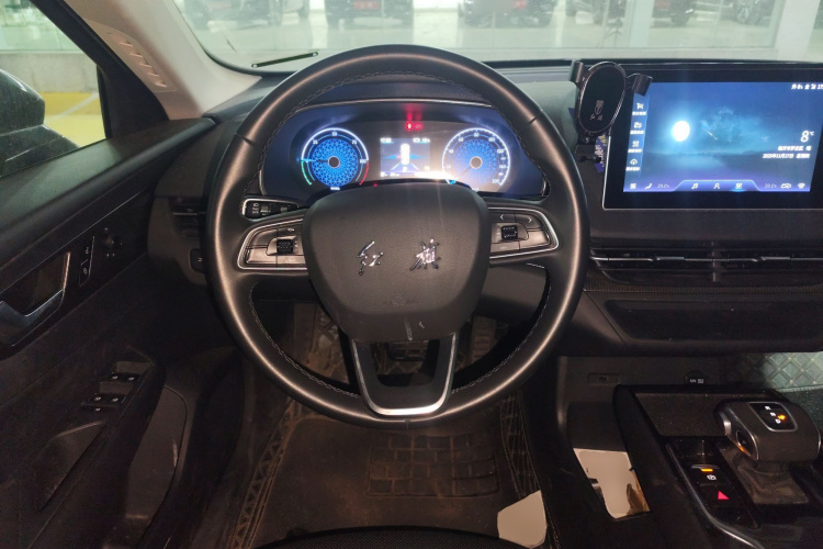 红旗E-QM5 2023款 改款 基础出行版局部细节13