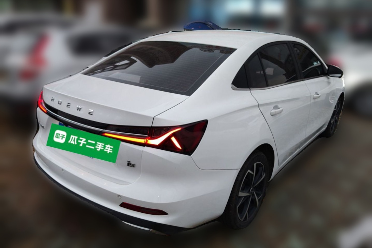 荣威i5 2023款 1.5L CVT尊荣版车身外观7