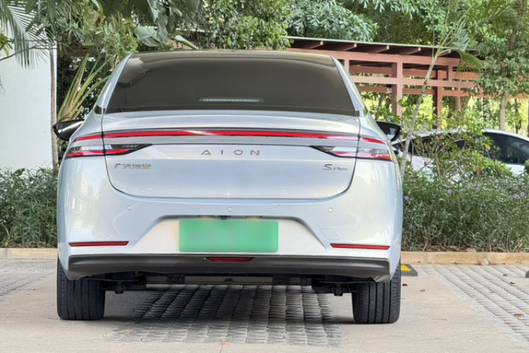 埃安 AION S Plus 2022款 70 智领版车身外观6003