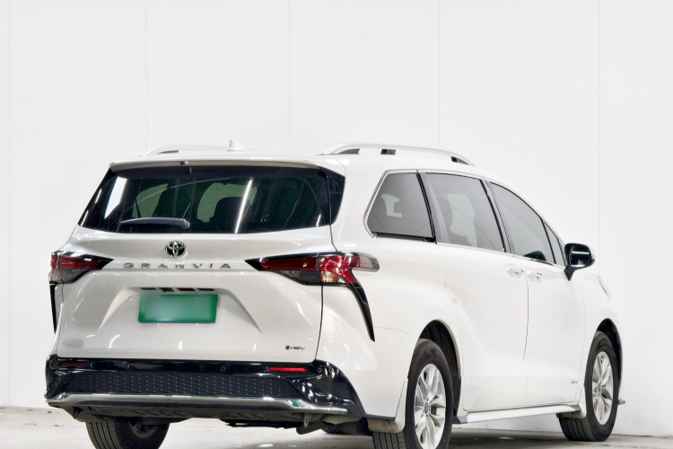 丰田 格瑞维亚 2024款 2.5L混动 舒适版车身外观6005