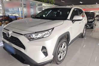 丰田 RAV4荣放 2022款 2.0L CVT两驱风尚版