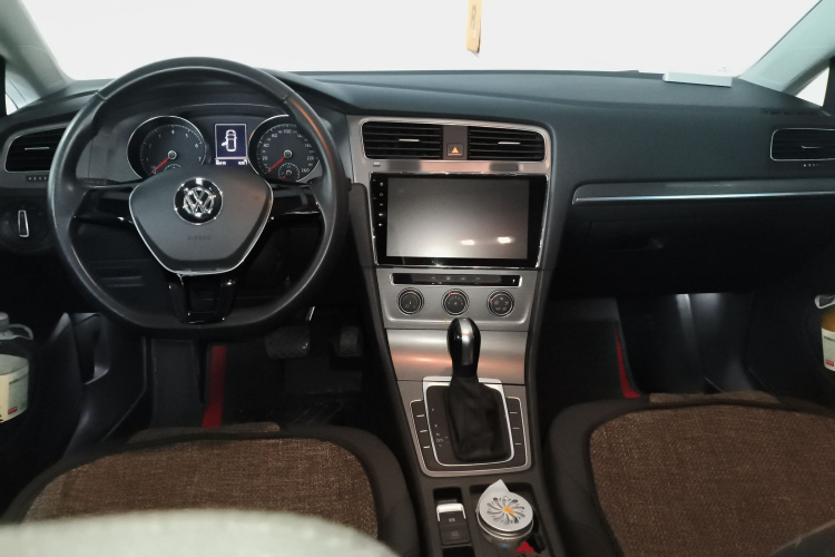 大众 高尔夫 2016款 1.6L 自动舒适型中控内饰12