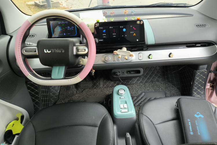 长安启源 长安Lumin 2022款 210km 香甜款中控内饰12