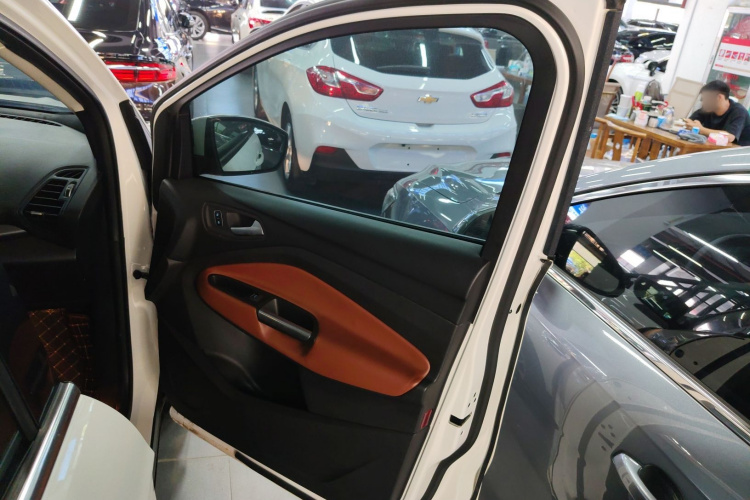 福特 翼虎 2018款 EcoBoost 180 两驱Cognac特别版中控内饰7005