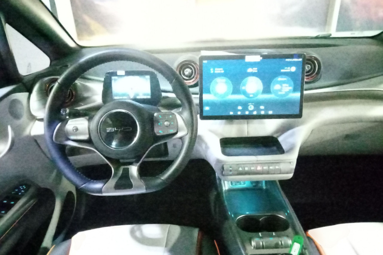 比亚迪 海豚 2021款 405km 时尚版中控内饰13