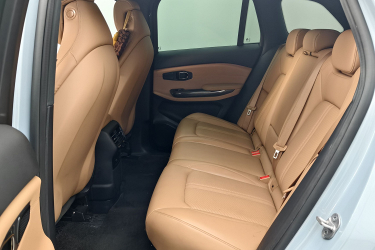 蔚来ES6 2020款 420KM 运动版中控内饰7004