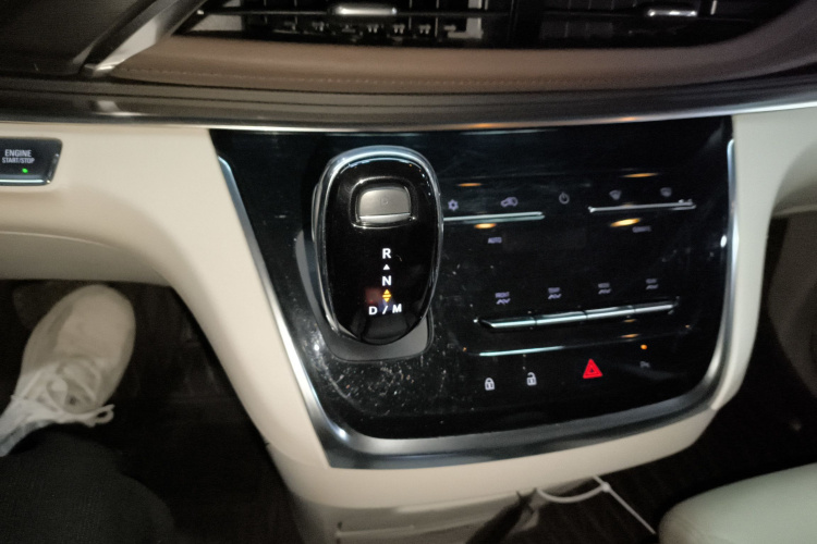 别克GL8 2023款 陆上公务舱 舒适型局部细节18