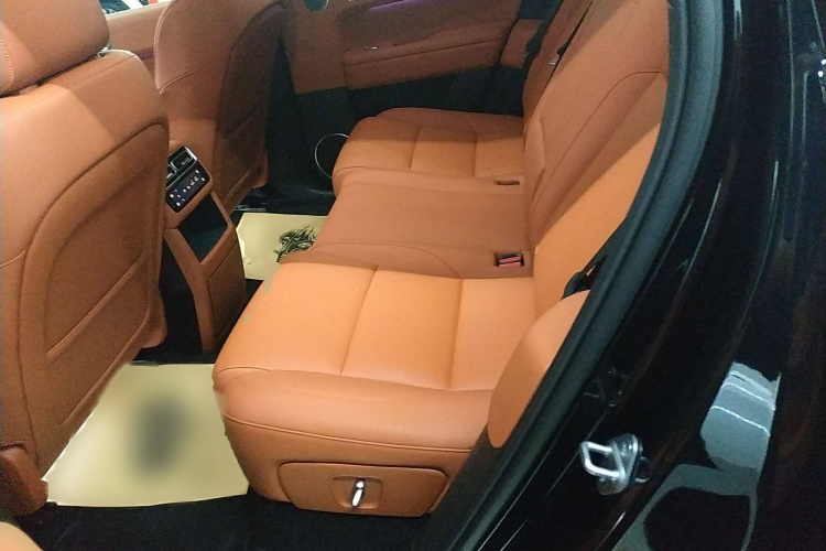 理想汽车 理想L6 2024款 Pro中控内饰7004