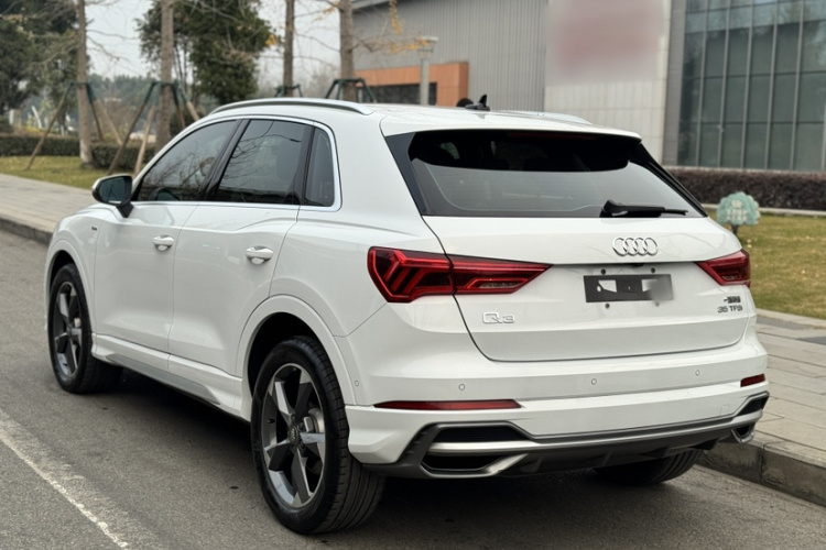 奥迪Q3 2021款 35 TFSI 时尚动感型车身外观6009