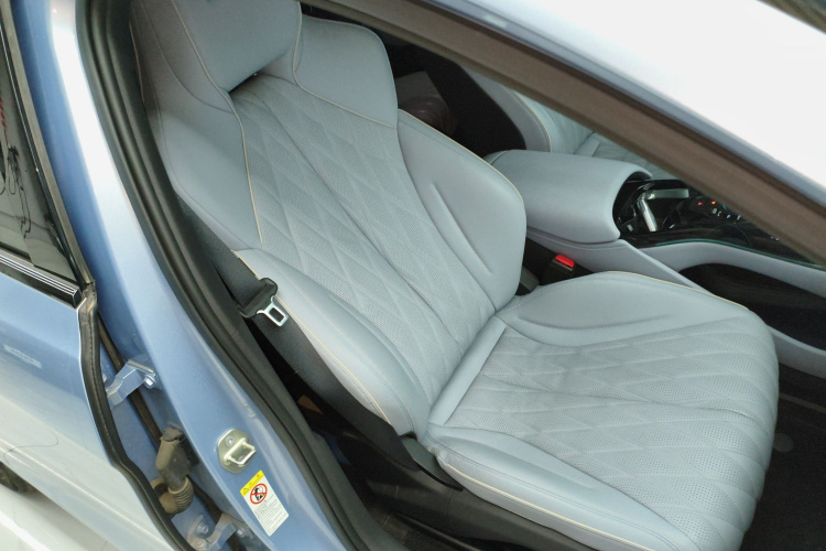 比亚迪 海豹 2022款 550km 标准续航后驱版尊贵型局部细节41