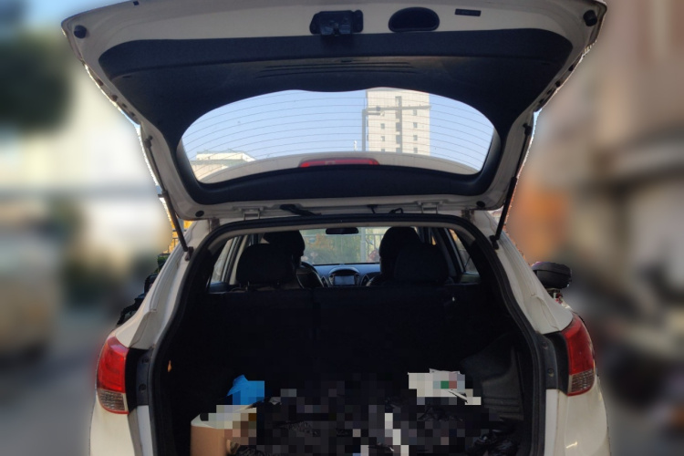 北京现代ix35 2013款 2.0L 自动两驱舒适型GL 国IV局部细节23