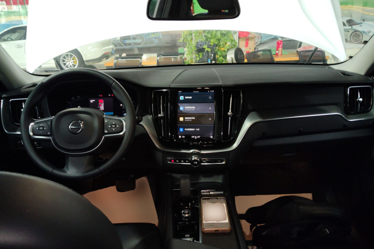 沃尔沃XC60 2022款 B5 四驱智逸豪华版中控内饰12
