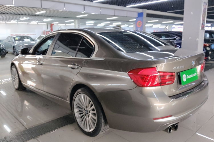 宝马3系 2018款 320Li 时尚型车身外观4
