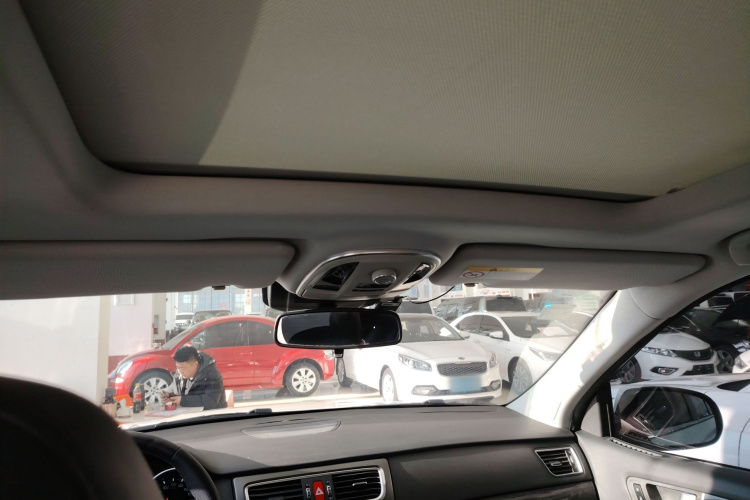 哈弗H8 2015款 2.0T 两驱舒适型中控内饰22