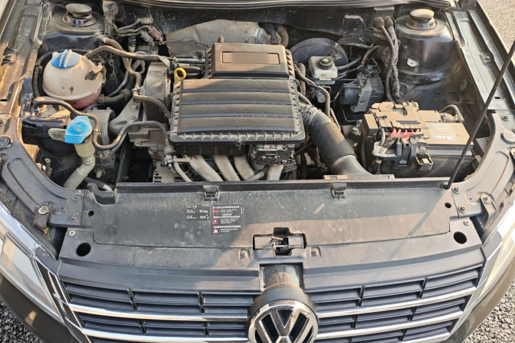 大众 朗逸 2013款 改款经典 1.6L 手动风尚版局部细节24