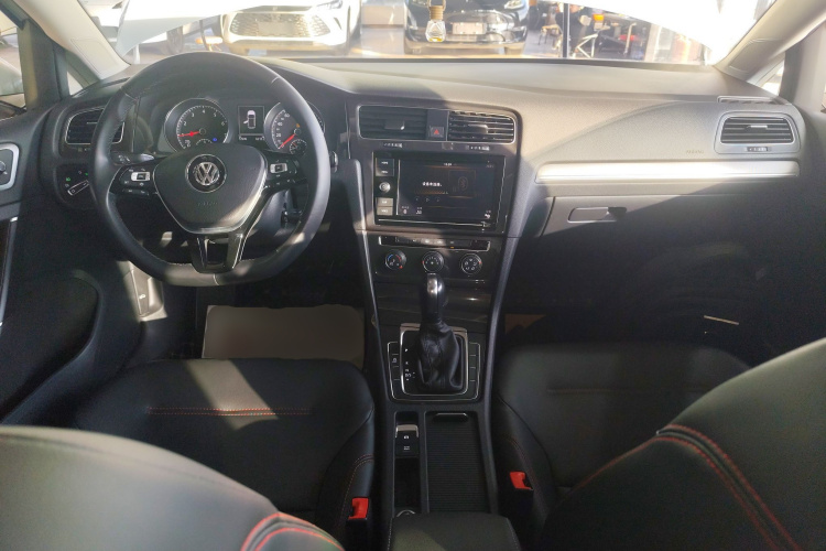 大众 高尔夫 2019款 280TSI DSG舒适型 国VI中控内饰7002