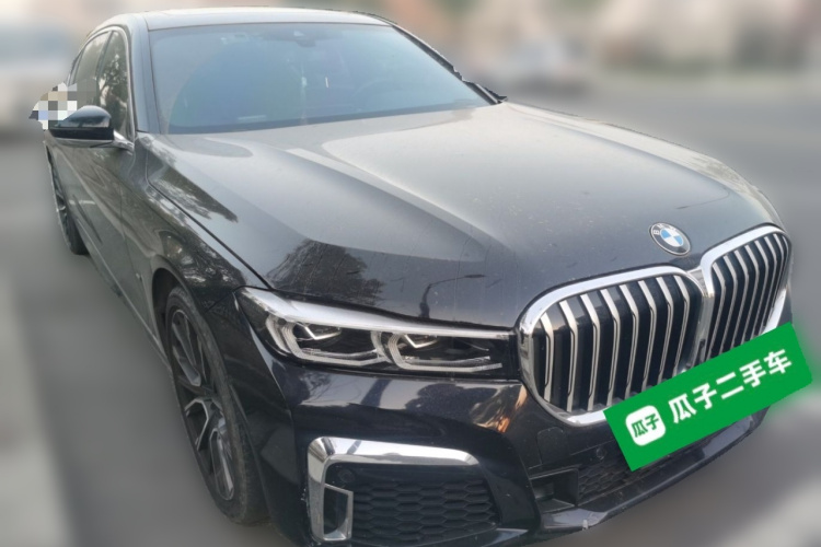 宝马7系 2019款 改款 740Li 尊享型 M运动套装车身外观6002