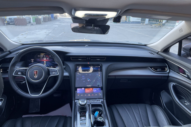 红旗H5 2023款 2.0T 自动智联旗畅版中控内饰7001