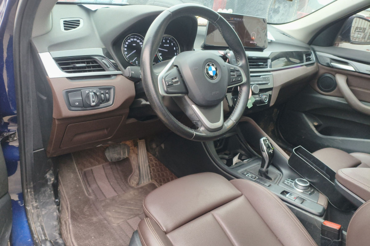 宝马X1 2020款 sDrive25Li 领先型中控内饰12