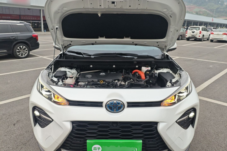 丰田 威兰达 2023款 双擎 2.5L E-CVT四驱尊贵版局部细节24