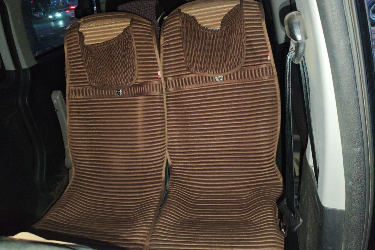 江淮瑞风 瑞风M3 2023款 PLUS 1.8L 9座智联版中控内饰21