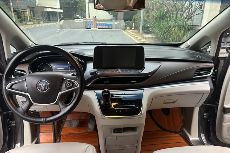 别克GL8 2021款 陆上公务舱 652T 舒适型中控内饰7002