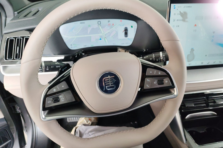 比亚迪 唐新能源 2025款 DM-i 115KM 旗舰型局部细节13