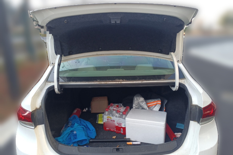 别克 英朗 2021款 典范 1.5L 自动精英型中控内饰23