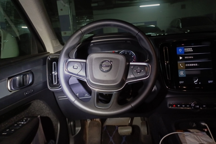 沃尔沃XC40 2021款 T4 四驱智行时尚版中控内饰13